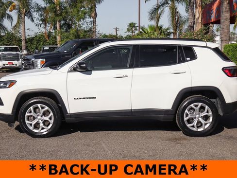 Used 2024 Jeep Compass Latitude w/ Convenience Group image 5