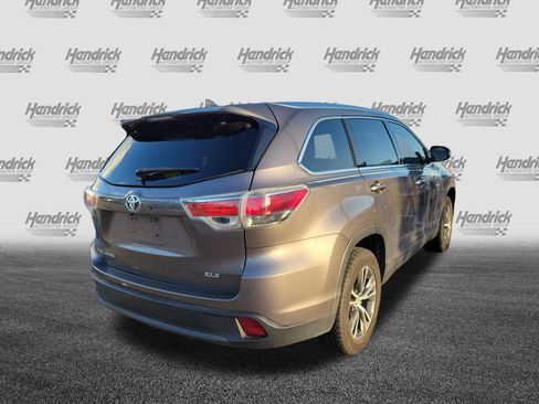 Used 2016 Toyota Highlander XLE FWD image 10