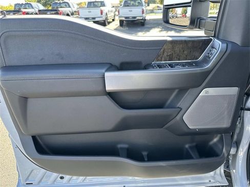 New 2026 Ford F350 Lariat image 16