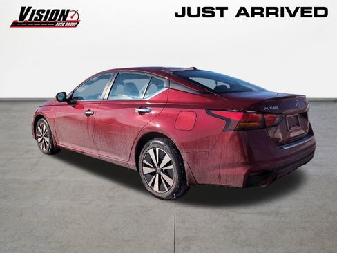 Certified 2022 Nissan Altima 2.5 SV w/ SV Premium Package image 7