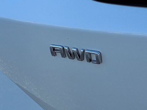 Used 2024 Chevrolet Blazer EV LT AWD/4WD image 2