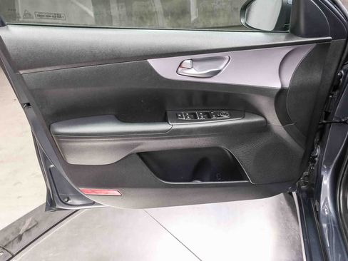 Used 2024 Kia Forte LXS w/ LXS Technology Package FWD image 27
