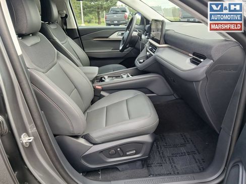 New 2026 Ford Explorer Active w/ Active Comfort Package AWD/4WD image 33