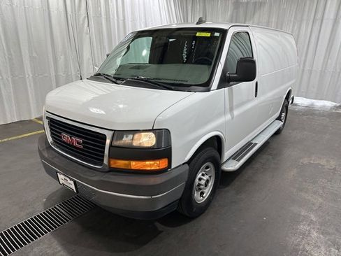 Used 2023 GMC Savana 2500 w/ Driver Convenience Package image 6