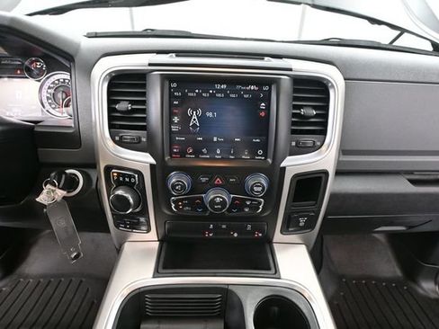 Used 2020 RAM 1500 Warlock AWD/4WD image 38