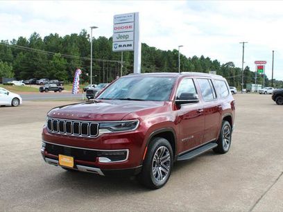 Certified 2024 Jeep Wagoneer Series II w/ Flexible Seating Group