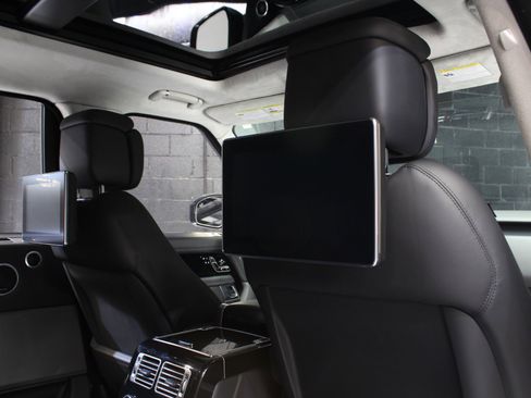 Used 2021 Land Rover Range Rover P525 Westminster Edition LWB image 50