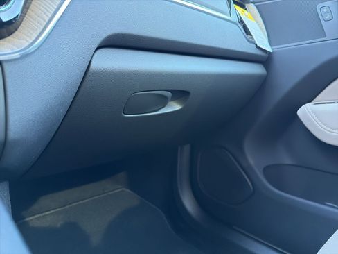 New 2026 Volvo XC60 B5 Core image 52