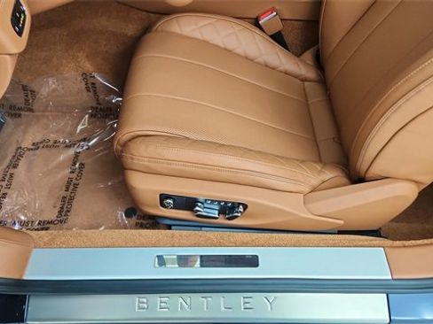 Used 2022 Bentley Continental GT image 29