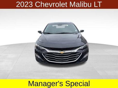 Used 2023 Chevrolet Malibu LT FWD image 2