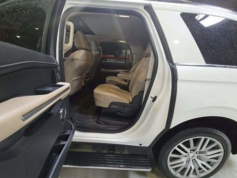 Used 2023 Ford Expedition Max Limited AWD/4WD image 12