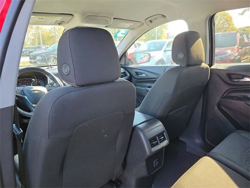 Used 2023 Chevrolet Equinox LT image 13