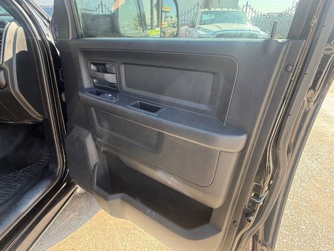 Used 2022 RAM 3500 Tradesman w/ Chrome Appearance Group image 12