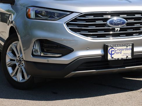 Used 2022 Ford Edge Titanium w/ Equipment Group 301A AWD/4WD image 37