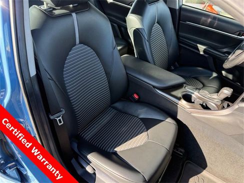 Used 2023 Toyota Camry SE image 11