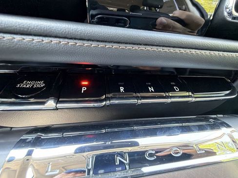 New 2026 Lincoln Aviator AWD image 20