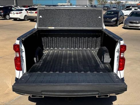 Used 2024 Chevrolet Silverado 1500 LT w/ Z71 Off-Road Package AWD/4WD image 35