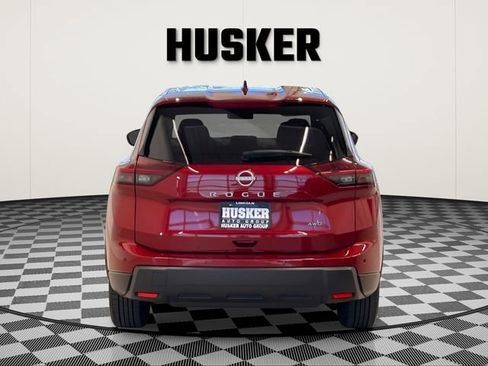 Used 2025 Nissan Rogue SV AWD/4WD image 6