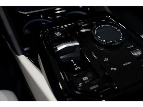 New 2025 BMW 530i xDrive 530i xDrive image 64