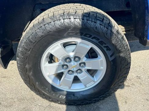 Used 2019 Chevrolet Colorado W/T w/ WT Convenience Package AWD/4WD image 10