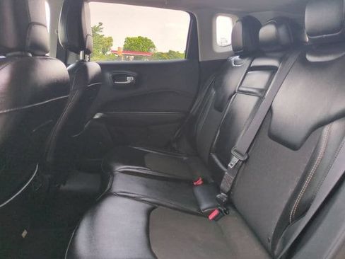 Used 2018 Jeep Compass Latitude w/ Popular Equipment Group AWD/4WD image 14
