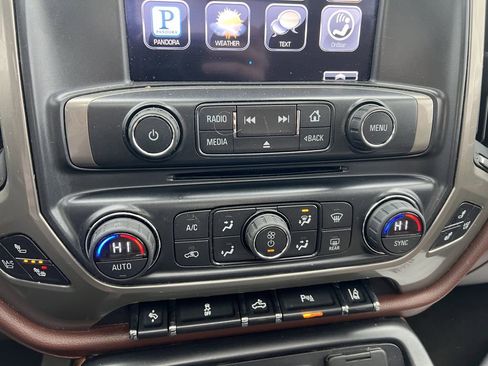 Used 2015 Chevrolet Silverado 1500 High Country w/ High Country Premium Package image 22