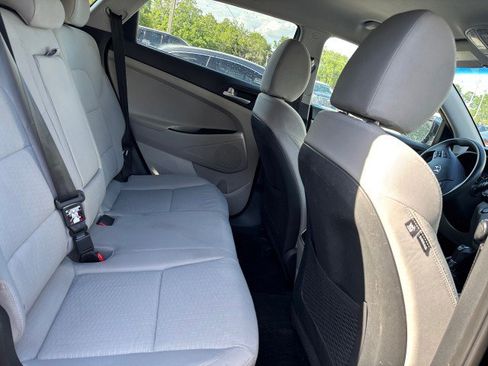 Used 2021 Hyundai Tucson SEL image 12