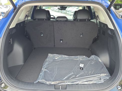 New 2026 Kia Sportage SX image 10