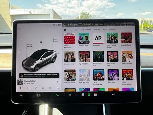 Used 2021 Tesla Model Y Long Range AWD/4WD image 18