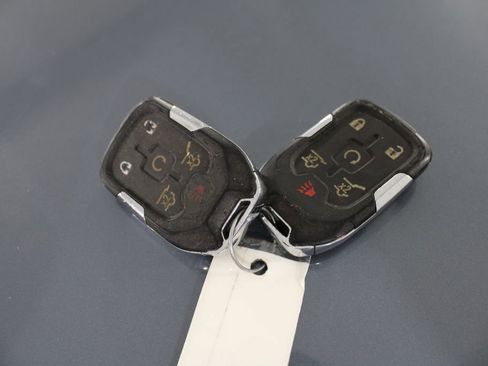 Used 2016 GMC Yukon SLT AWD/4WD image 13