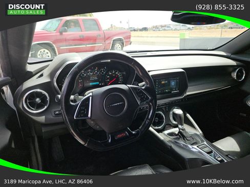 Used 2016 Chevrolet Camaro SS RWD image 10