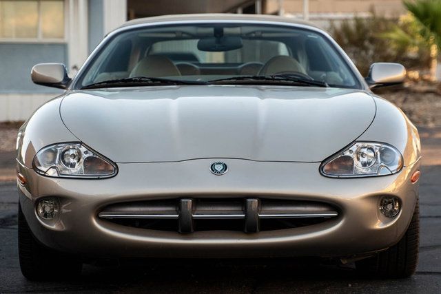 Used 2000 Jaguar XK8 Convertible RWD image 21