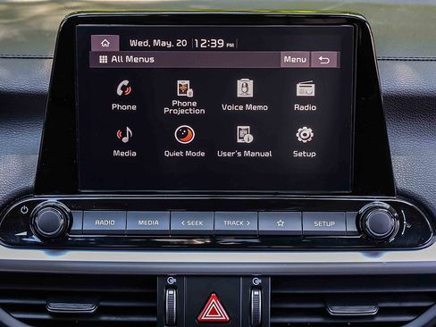 Certified 2024 Kia Forte LXS w/ LXS Technology Package FWD image 11