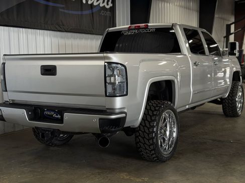 Used 2017 GMC Sierra 2500 SLT w/ Duramax Plus Package AWD/4WD image 39