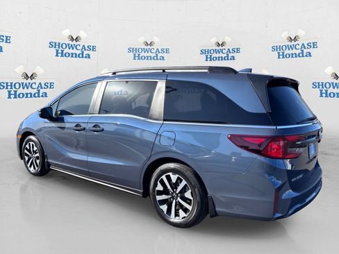 Certified 2025 Honda Odyssey EX-L image 5