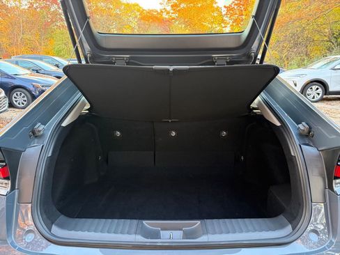 Used 2025 Toyota Prius LE image 29