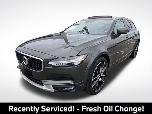 Used 2020 Volvo V90 T6 Cross Country AWD/4WD image 6