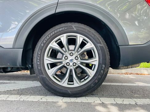 Used 2022 Ford Explorer Limited w/ Equipment Group 301A image 16