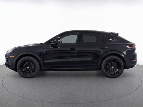 Certified 2024 Porsche Cayenne Coupe AWD/4WD image 6