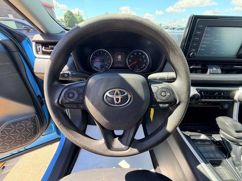 Used 2019 Toyota RAV4 LE w/ All Weather Liner Package AWD/4WD image 13