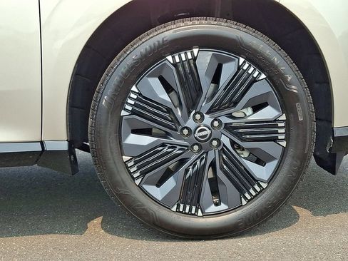 Certified 2026 Nissan Murano Platinum w/ Cargo Package AWD/4WD image 9
