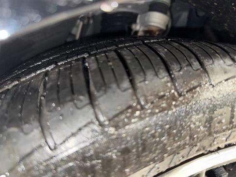 Used 2019 Porsche Panamera 4 image 11