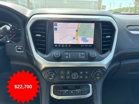 Used 2021 GMC Acadia SLT image 17