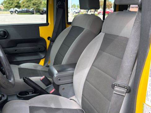 Used 2009 Jeep Wrangler Unlimited X AWD/4WD image 14