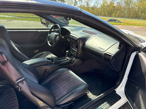 Used 2000 Chevrolet Camaro Z28 w/ SS Performance/Appearance Pkg image 14