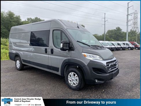 Used 2025 RAM ProMaster 3500 w/ Quick Order Package 22H SLT+ FWD image 1