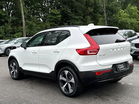 Used 2026 Volvo XC40 B5 Plus AWD/4WD image 12