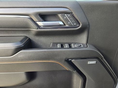 Used 2024 GMC Sierra 2500 AT4 w/ AT4 Preferred Package image 19