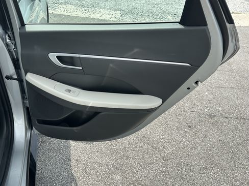 Used 2025 Hyundai Sonata SEL FWD image 16