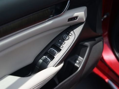 Used 2022 Honda Accord EX-L image 30